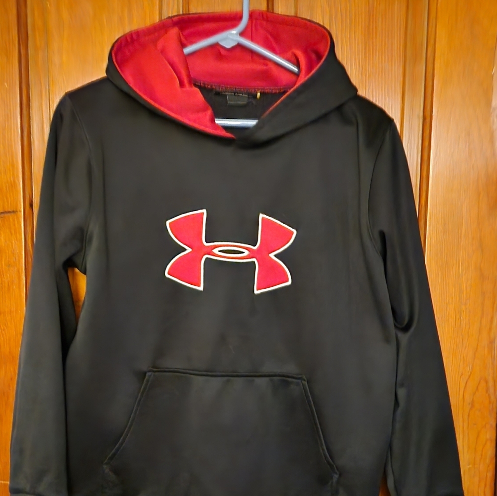 Under Armour youth xl Hoodie